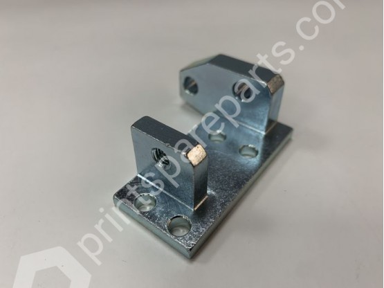 Левый кронштейн 